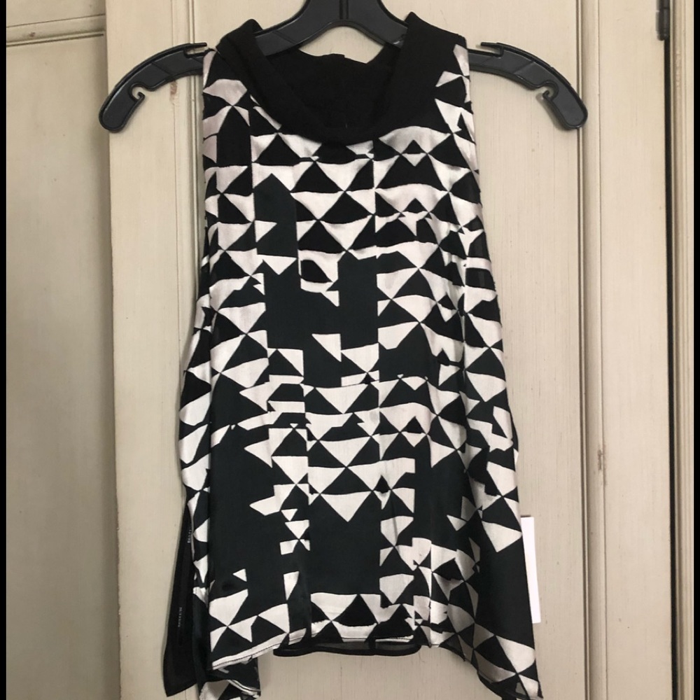 Bailey 44 Top